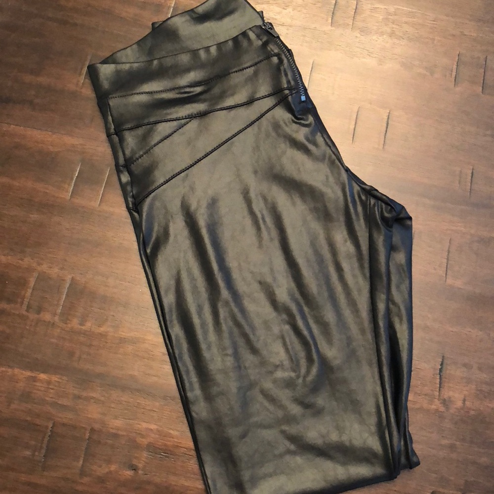 Bebe Liquid leggings. Zip front. Size medium
